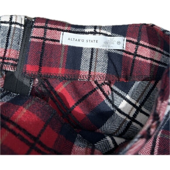 NWT Altar'd State Plaid Mini Skirt Red And Blue Size Medium RP:60$ - Picture 3 of 4